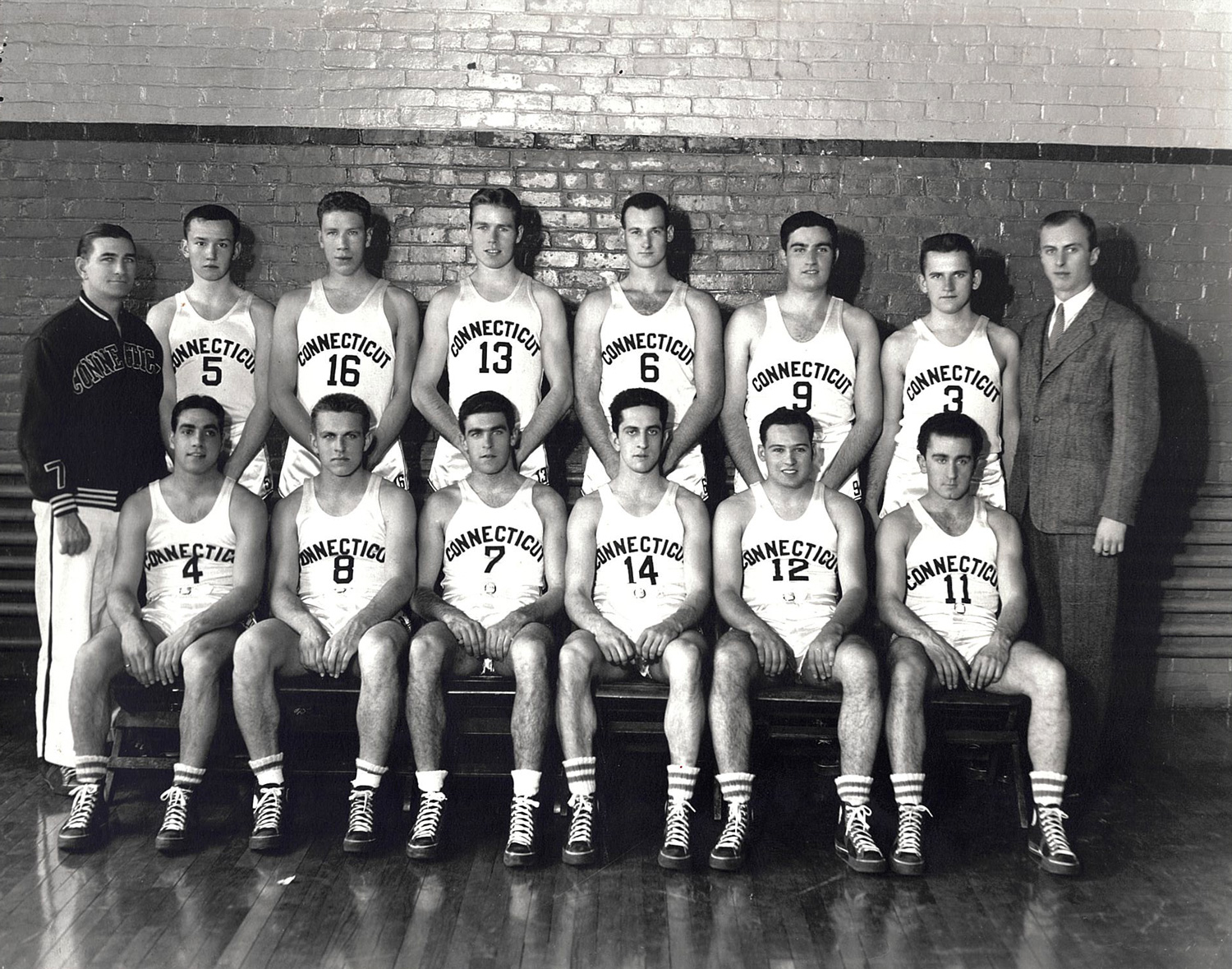 basketball team with Robert Donnelly